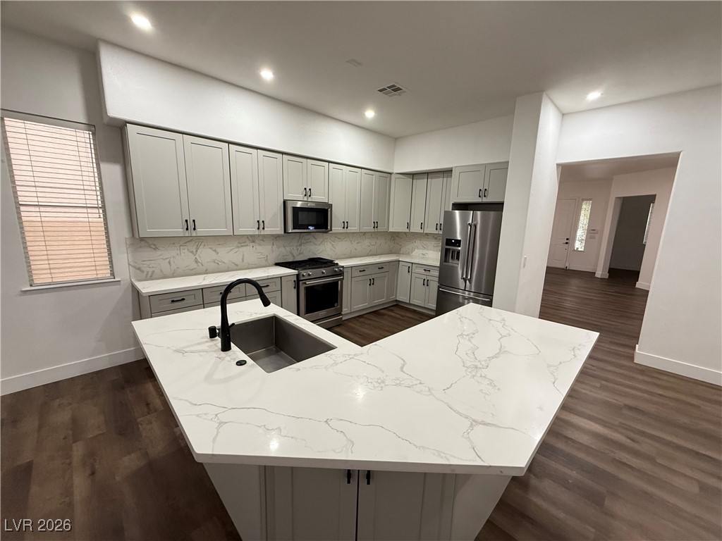 10024 Pinnacle View Place Las Vegas, NV 89134 - Photo 8 of 14