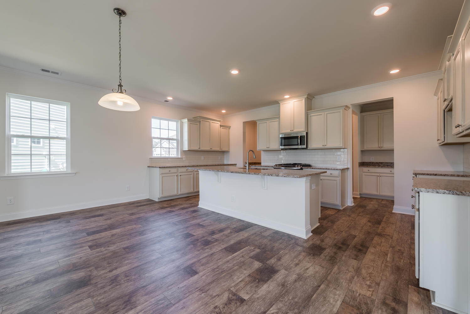425 Spanish Wells Road Summerville, SC 29486 - Photo 7 of 31 Jasper