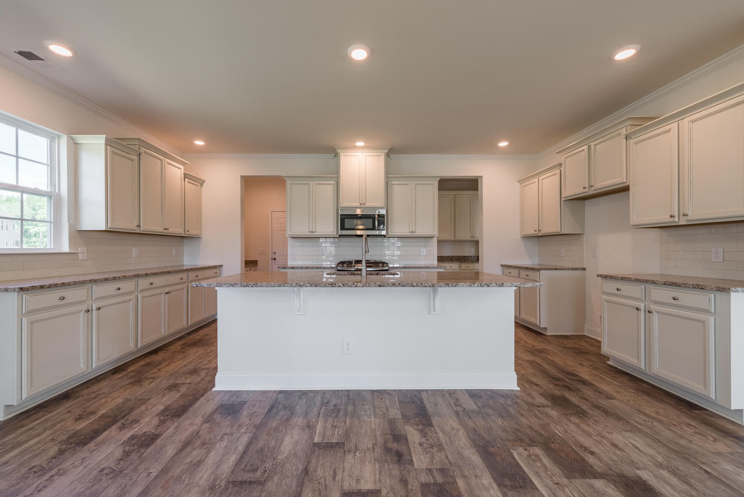 425 Spanish Wells Road Summerville, SC 29486 - Photo 8 of 31 Jasper