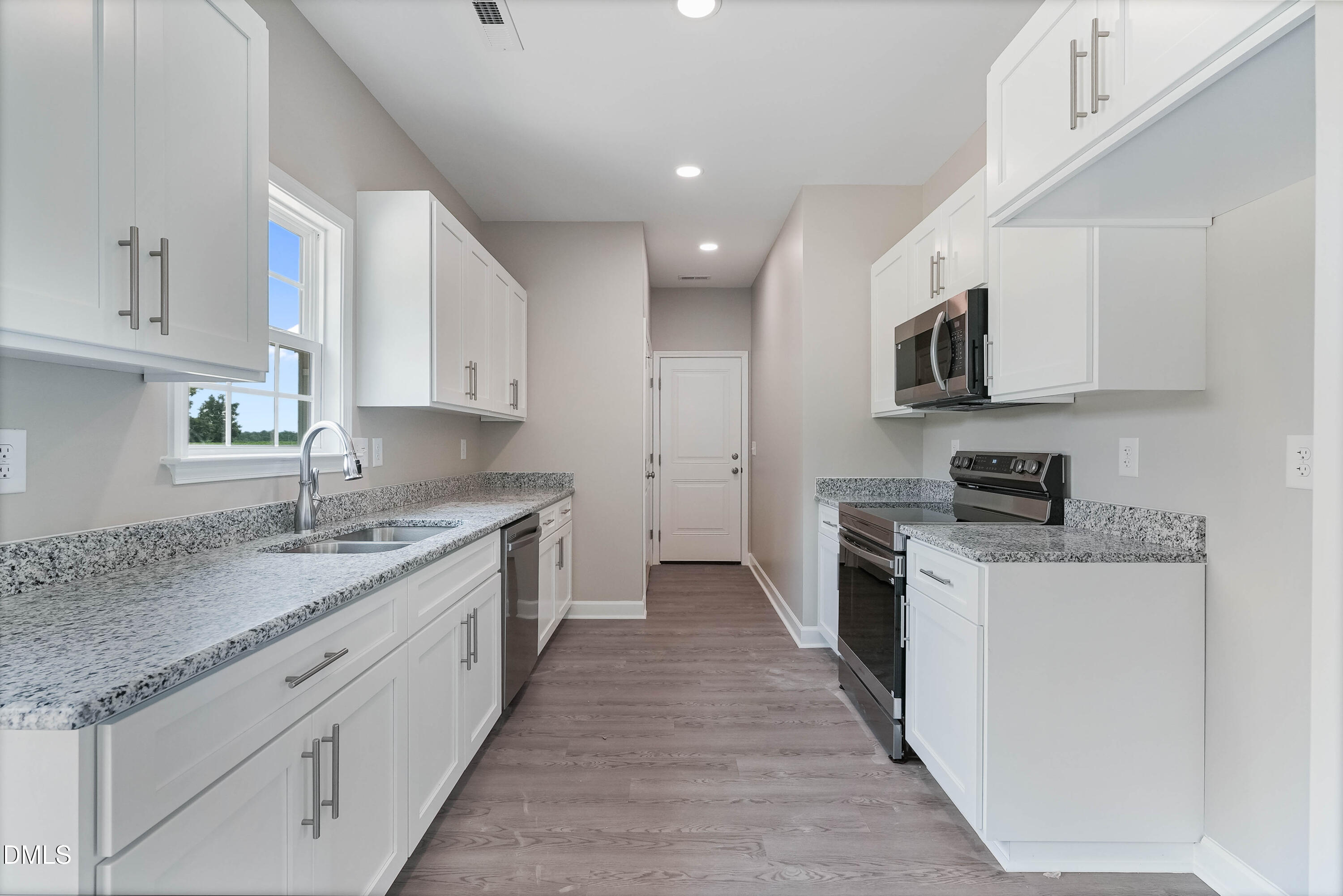 425 Bud Johnson Road Newton Grove, NC 28366 - Photo 10 of 28 donejuly27-12