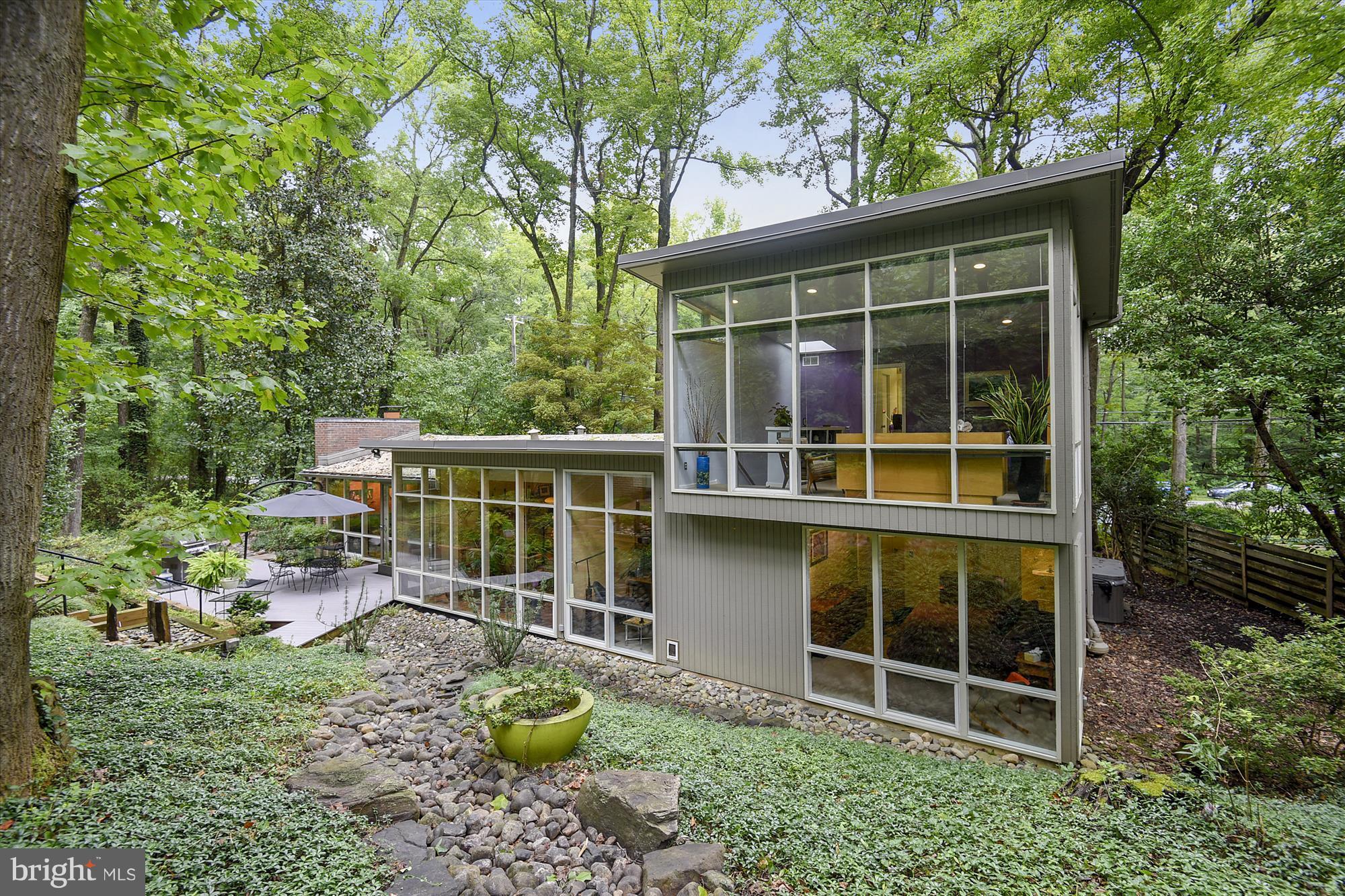 1901 Paul Spring Road Alexandria, VA 22307 - Photo 2 of 30 Rear Elevation showing Butterfly addition