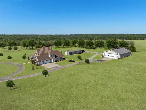 $4,799,999 | 3086 County Road 4106, Greenville, TX 75401