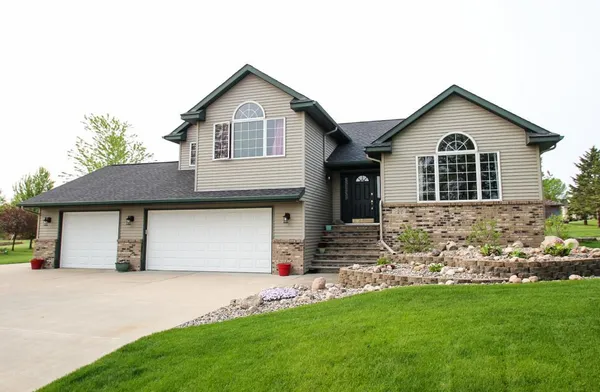 $429,900 | 220 8th Street Northeast, Melrose, MN 56352