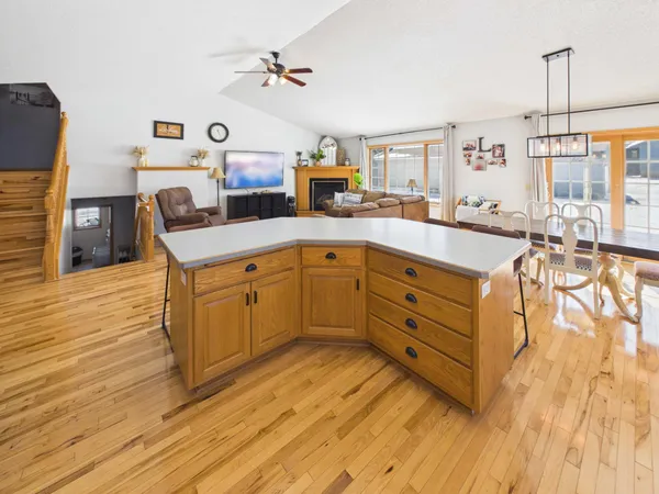$429,900 | 220 8th Street Northeast, Melrose, MN 56352