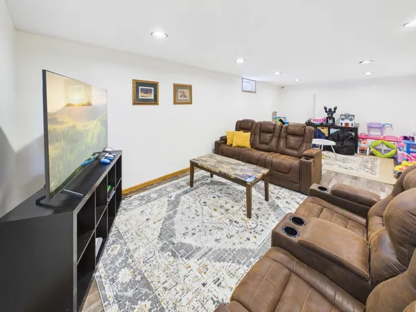 $429,900 | 220 8th Street Northeast, Melrose, MN 56352