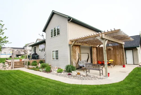 $429,900 | 220 8th Street Northeast, Melrose, MN 56352