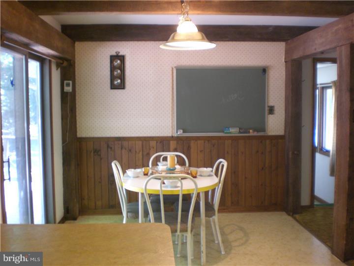 89 Oechsle Road Woodstown, NJ 08098 - Photo 10 of 24 Breakfast Room