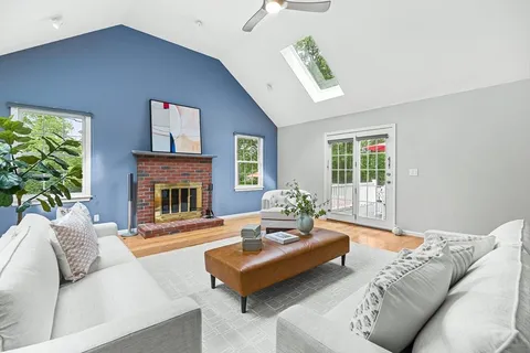$2,100,000 | 1 Woronoco Drive, Natick, MA 01760
