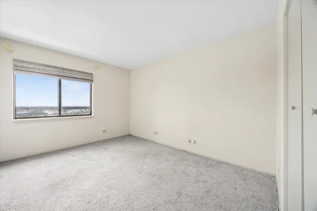 $299,000 | 6340 Americana Drive, Unit 904, Willowbrook, IL 60527