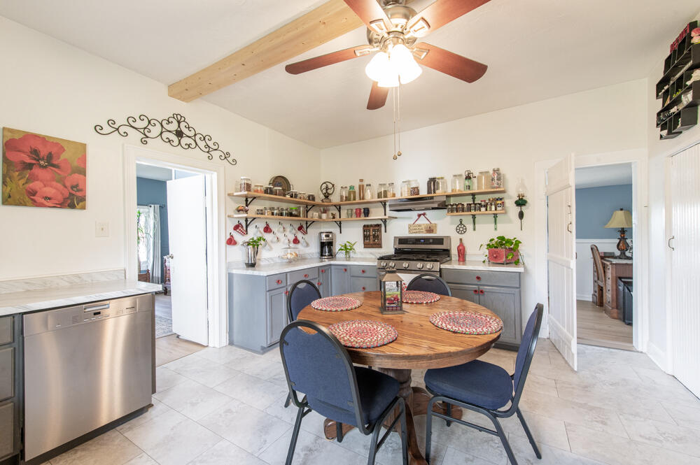 2082 Green Pond Road Aiken, SC 29803 - Photo 7 of 20 Kitchen!