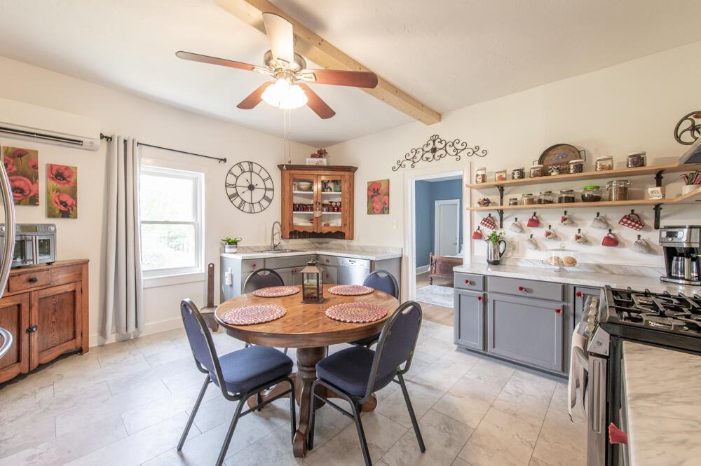 2082 Green Pond Road Aiken, SC 29803 - Photo 8 of 20 Open Shelving!