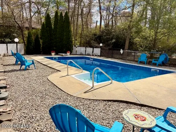 $799,000 | 7 Coventry Court, Manalapan, NJ 07726