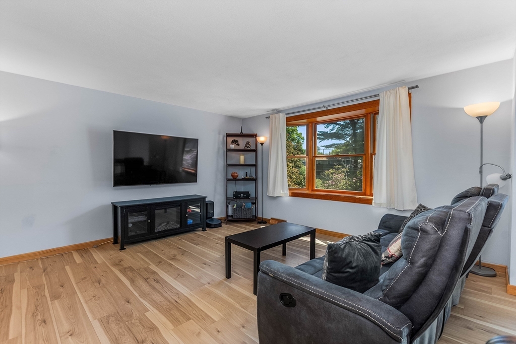 36 Carl Road Raynham, MA 02767 - Photo 6 of 39