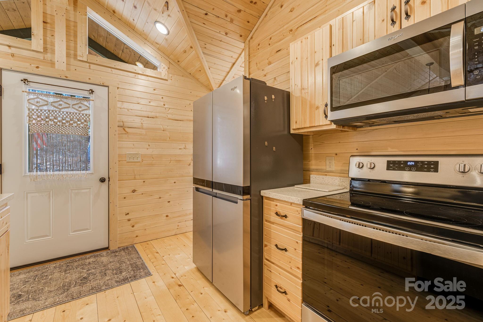 81 Delind Drive Mill Spring, NC 28756 - Photo 10 of 40 a close view of stove top oven