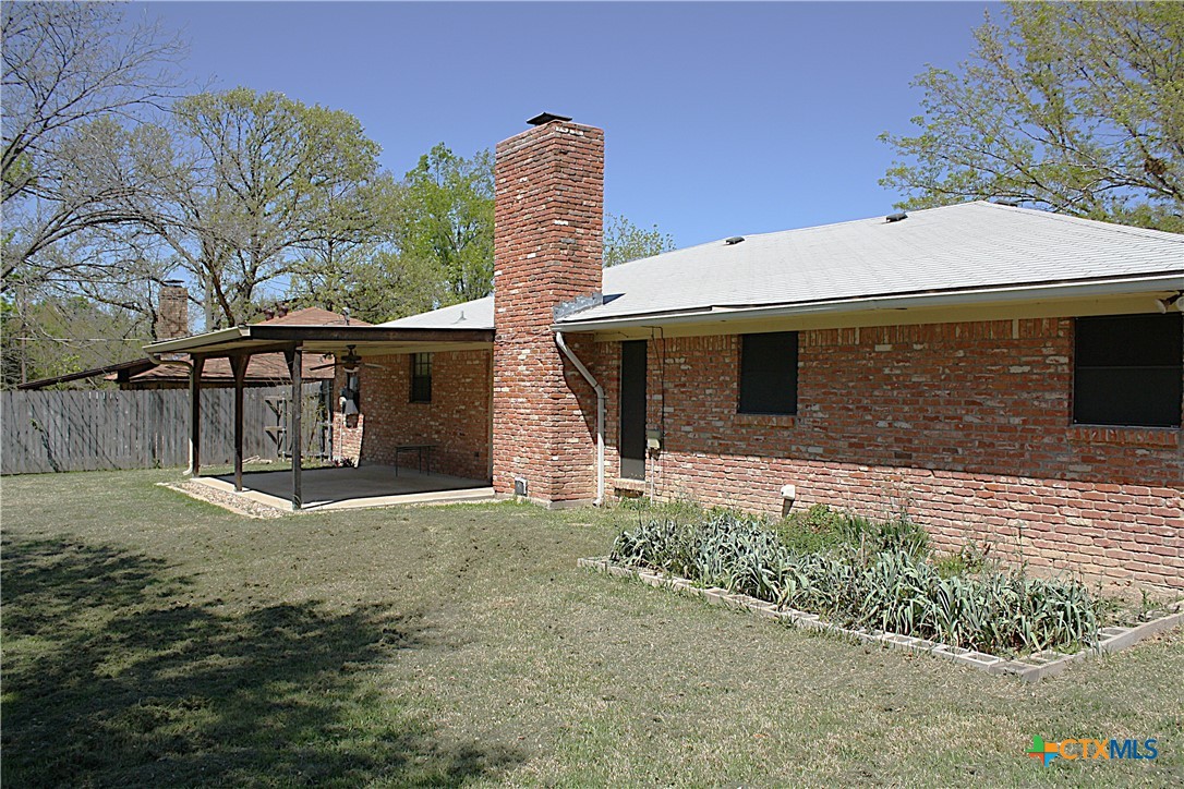 4113 Fox Trail Temple, TX 76504 - Photo 29 of 30 a front view of a house with a yard