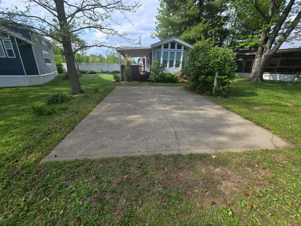 $94,600 | 11 Winding Way, Brookville, IN 47012