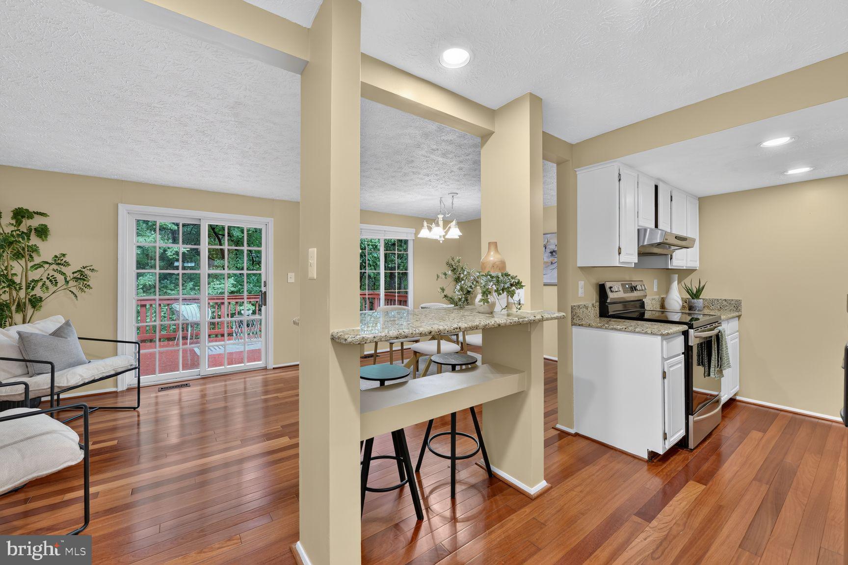 10902 Harpers Square Court Reston, VA 20191 - Photo 12 of 34 Gallery Image 12