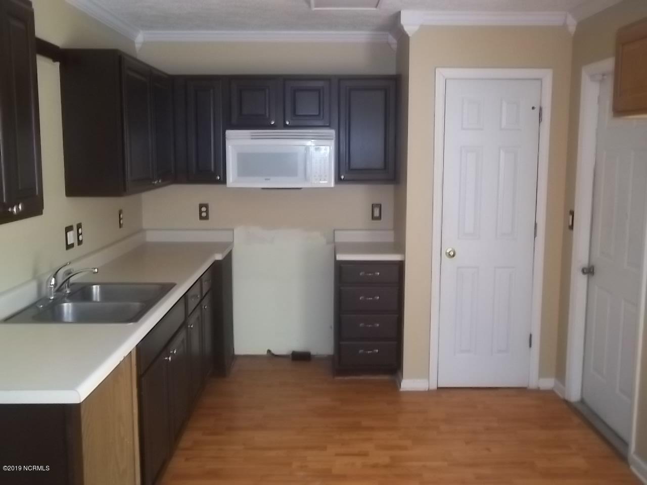 308 Church Road Havelock, NC 28532 - Photo 9 of 15 Kitchen - Appliances Removed