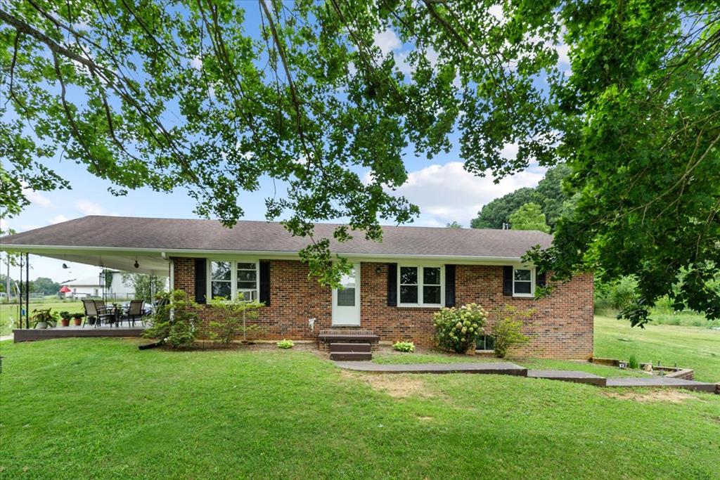 790 North Main Street Rural Retreat, VA 24368 - Photo 1 of 38 Gallery Image 1