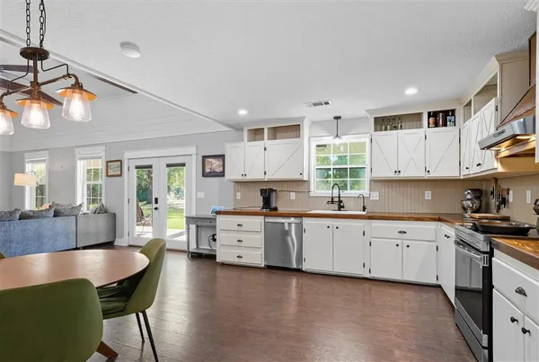 $575,000 | 405 Dove Lane, Leesville, LA 71446