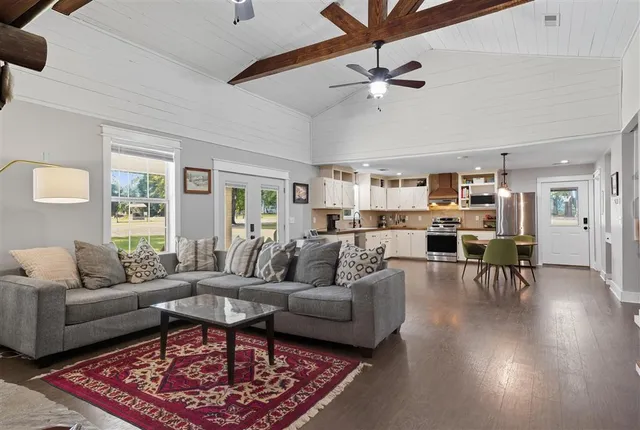 $595,000 | 405 Dove Lane, Leesville, LA 71446