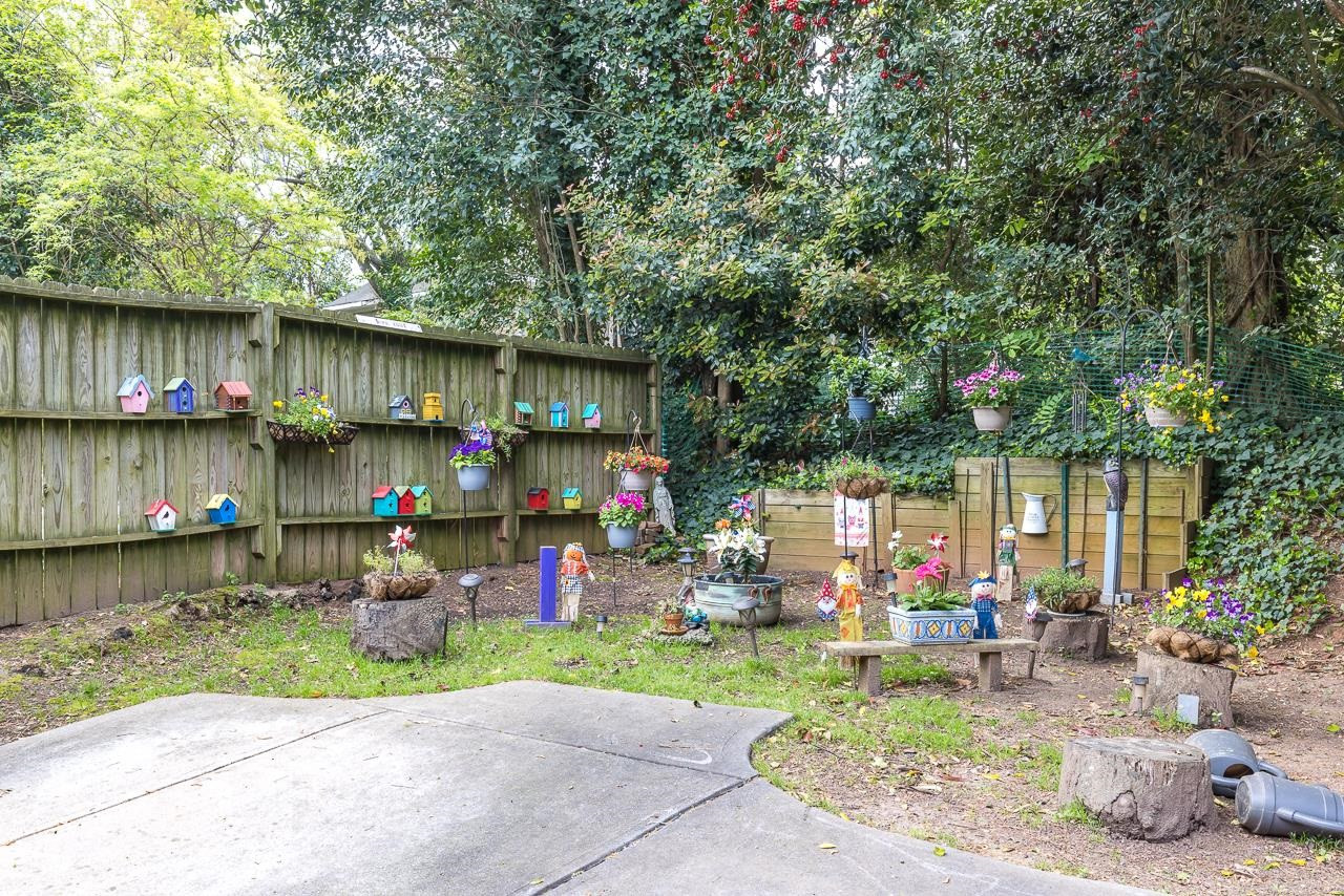 2223 Creston Road Raleigh, NC 27608 - Photo 30 of 43 Photo 30
