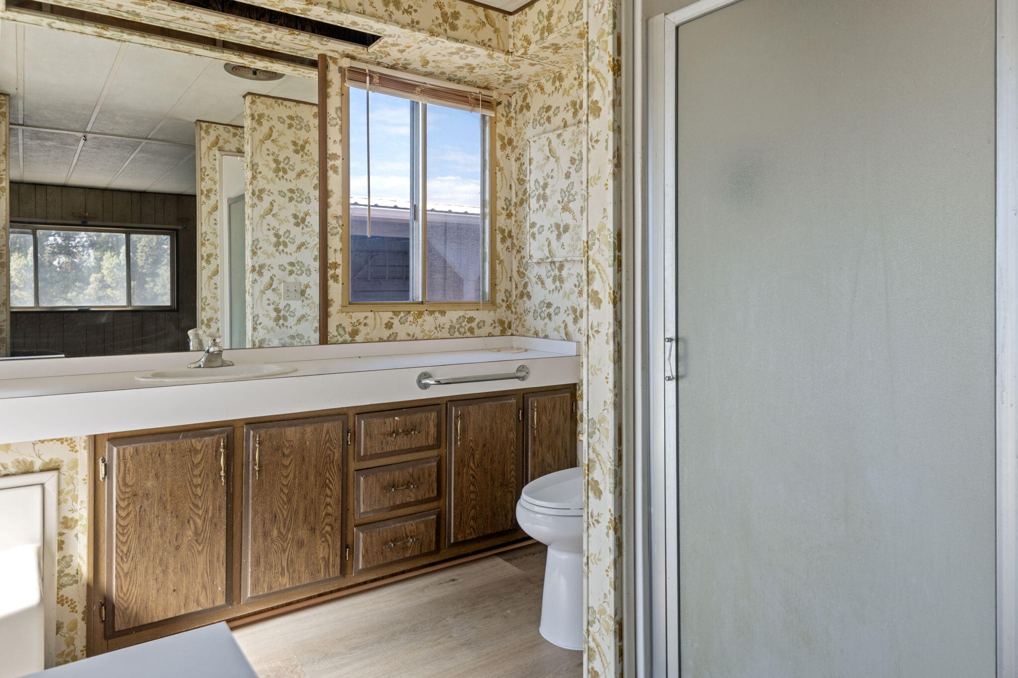3930 Northwest Progress Lane Redmond, OR 97756 - Photo 13 of 32 21-web-or-mls-DSC_0644