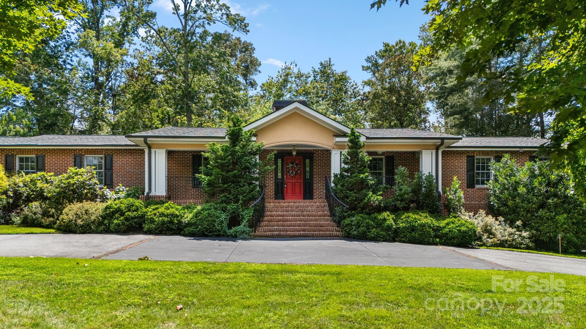 3 Amherst Road Asheville, NC 28803 - Photo 3 of 48 Gallery Image 3