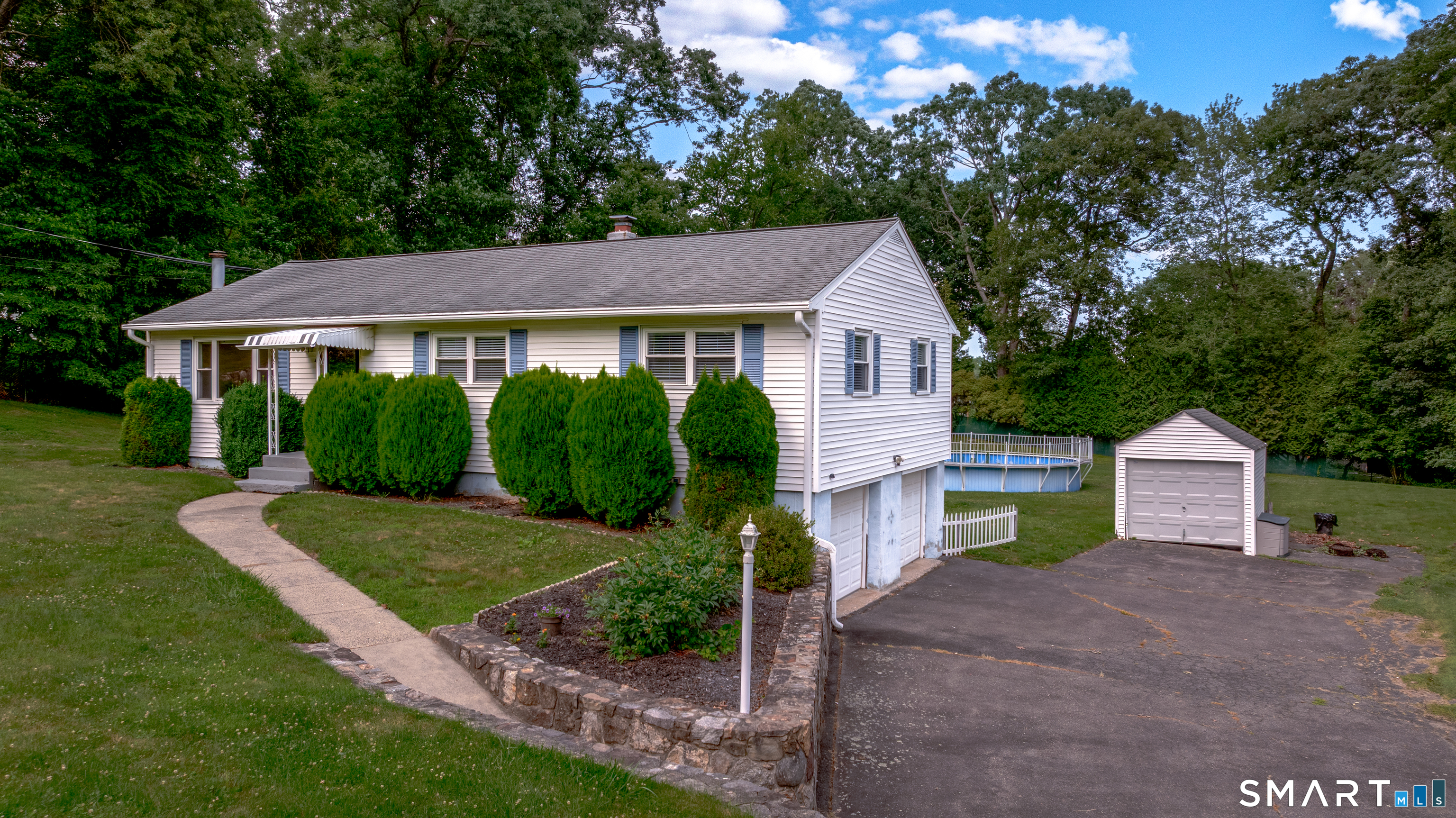 15 Fawn Hill Road Shelton, CT 06484 - Photo 2 of 27