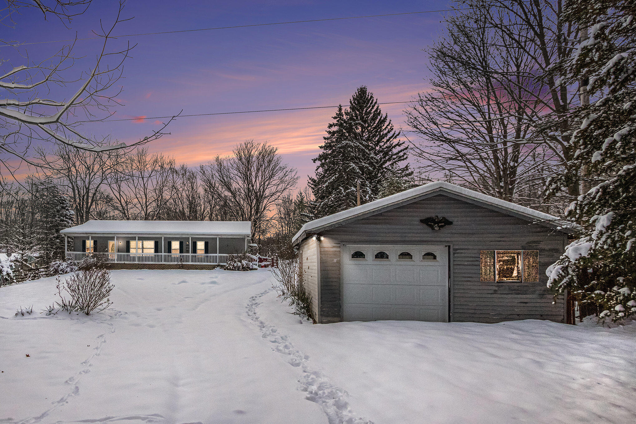 2810 Oak Forest Road Buchanan, MI 49107 - Photo 1 of 26 001_img_4864_twilight_878