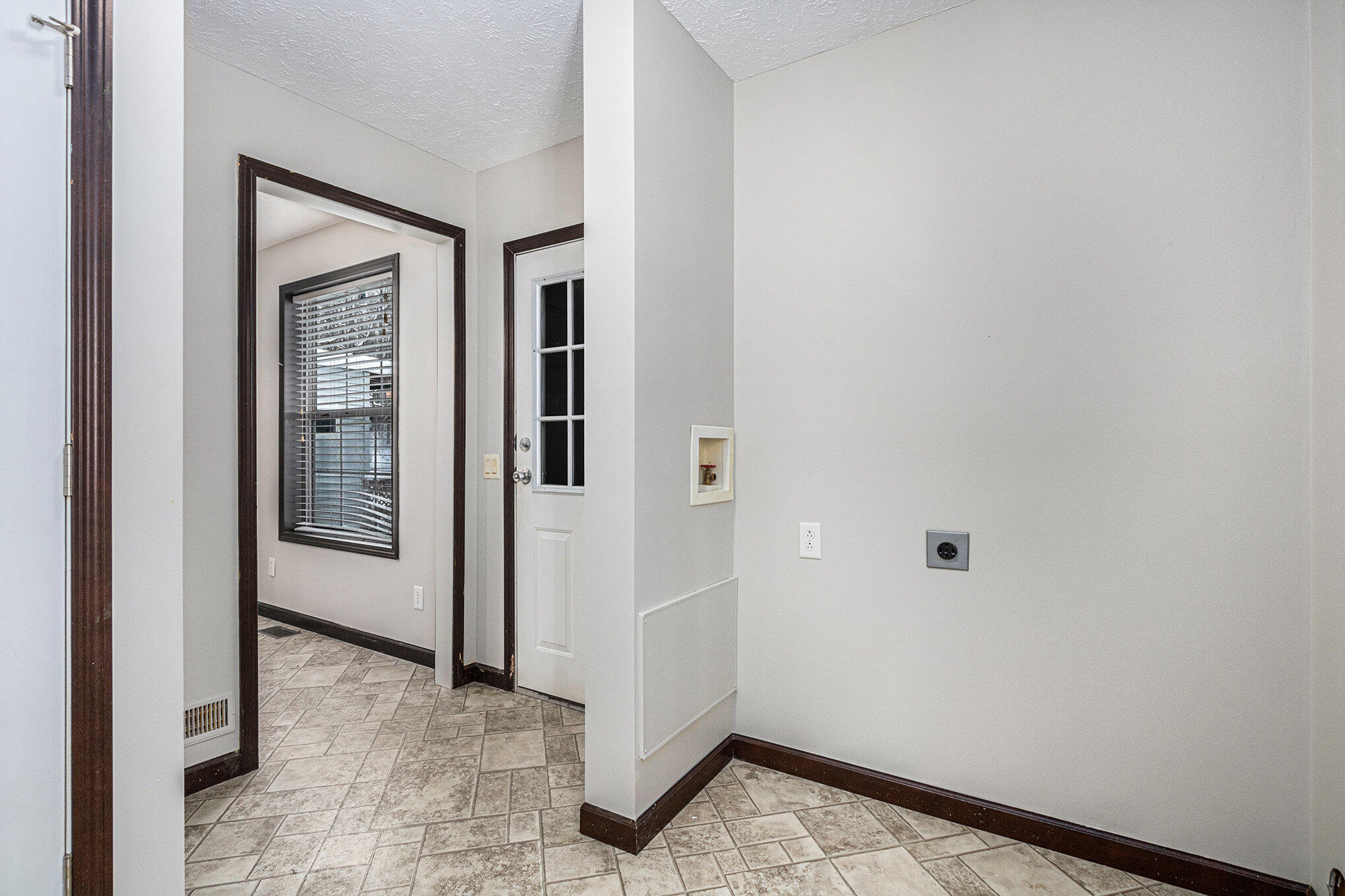 2810 Oak Forest Road Buchanan, MI 49107 - Photo 17 of 26 017_img_4830_747