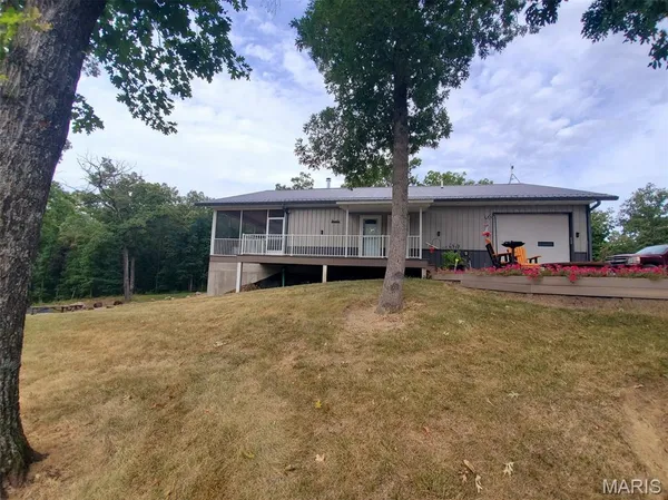 $865,000 | 28148 Commanche Trail, Canton, MO 63435