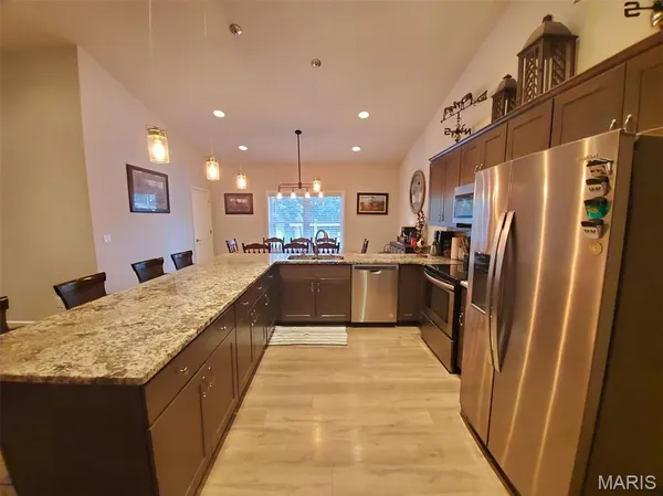 $865,000 | 28148 Commanche Trail, Canton, MO 63435