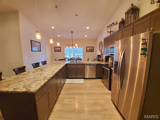 $865,000 | 28148 Commanche Trail, Canton, MO 63435