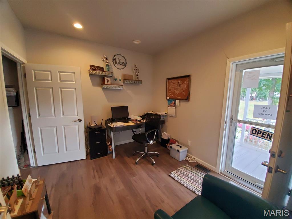 28148 Commanche Trail Canton, MO 63435 - Photo 43 of 93