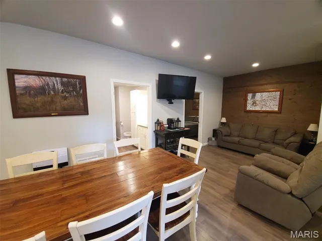 $865,000 | 28148 Commanche Trail, Canton, MO 63435