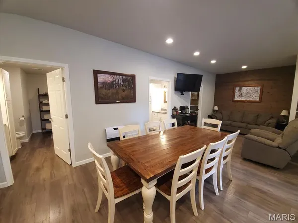 $865,000 | 28148 Commanche Trail, Canton, MO 63435