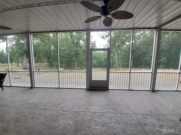 $865,000 | 28148 Commanche Trail, Canton, MO 63435