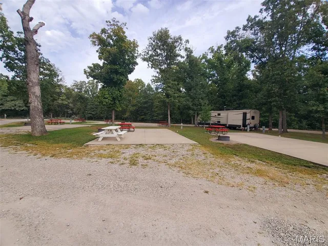 $865,000 | 28148 Commanche Trail, Canton, MO 63435