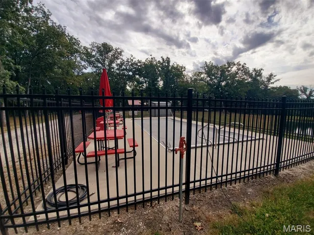 $865,000 | 28148 Commanche Trail, Canton, MO 63435