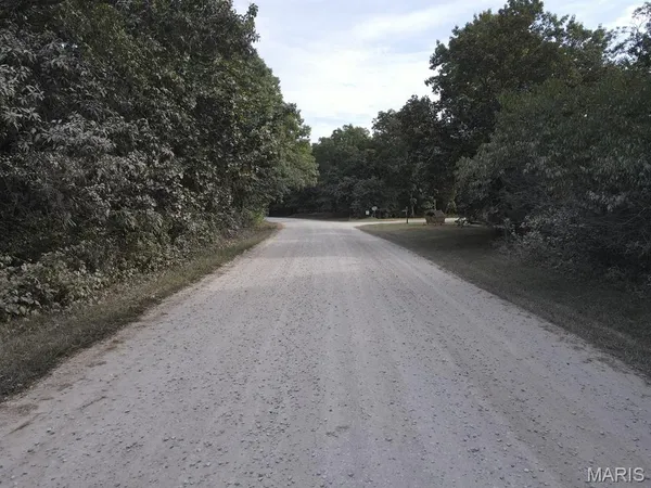 $865,000 | 28148 Commanche Trail, Canton, MO 63435