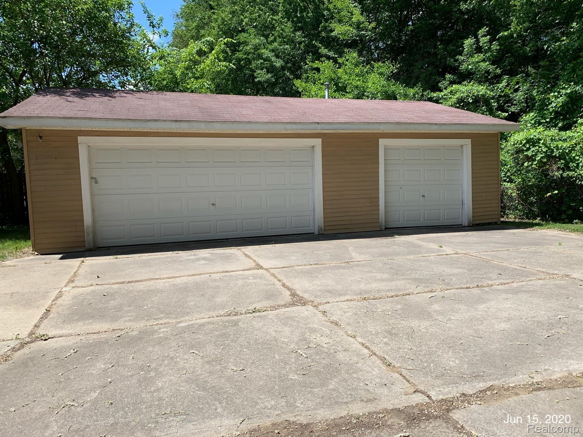 15873 Ridgebrook Path Romulus, MI 48174 - Photo 7 of 7 Garage.jpg