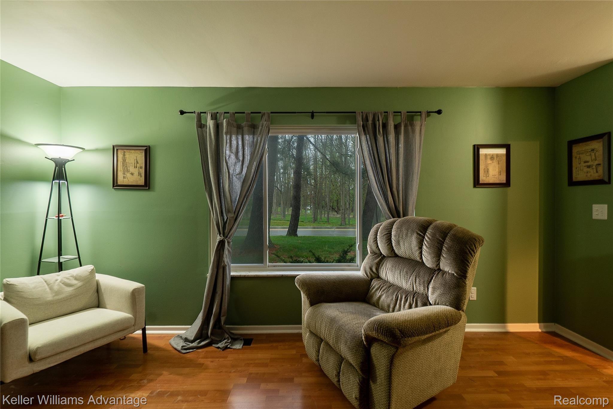 4819 Clarkston Road Clarkston, MI 48348 - Photo 7 of 30 ClarkstonRd_4819_Living 2.jpg