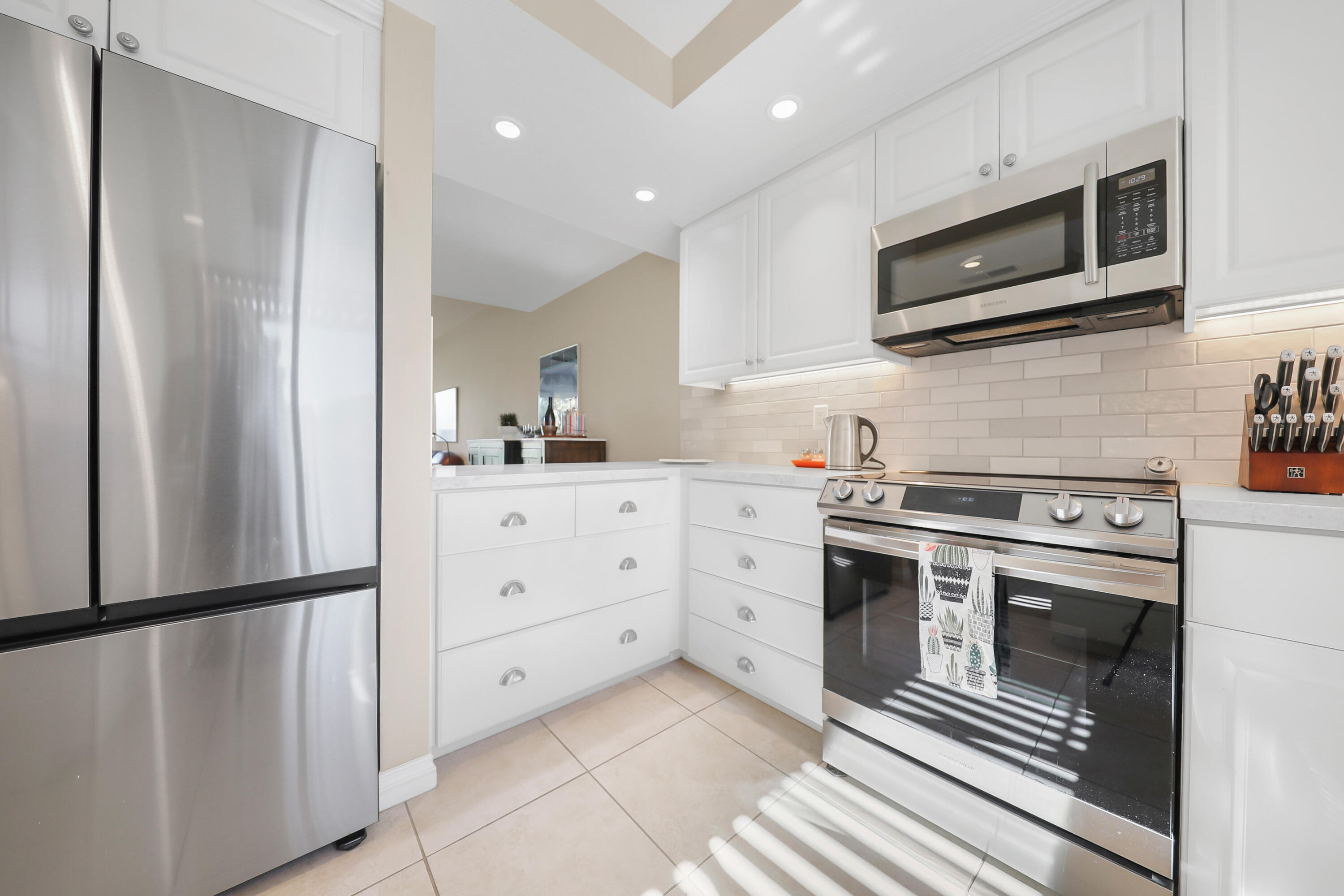 48 Palma Drive Rancho Mirage, CA 92270 - Photo 12 of 52 UPDATED