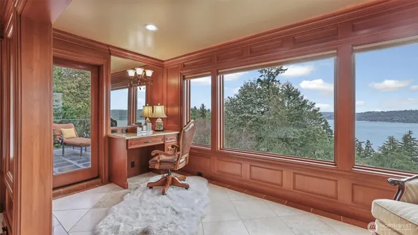 $25,000 | 7909 78th Avenue Southeast, Mercer Island, WA 98040