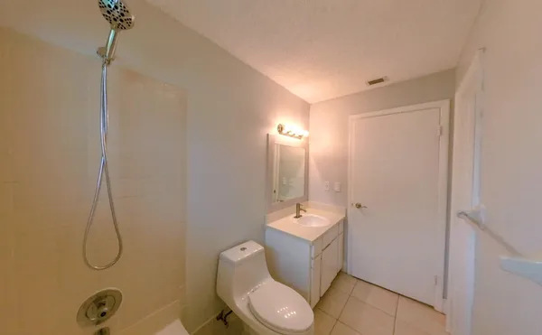 $2,895 | 141 Northeast 17th Court, Boynton Beach, FL 33435
