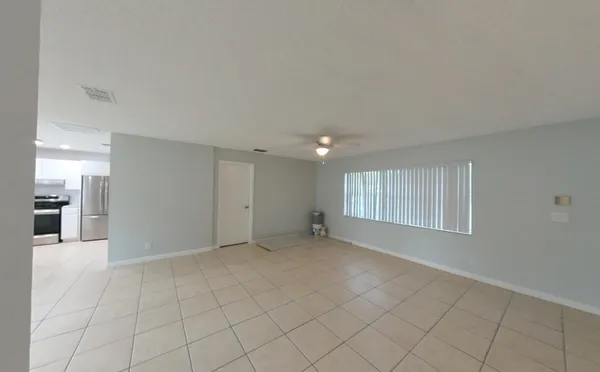 $2,895 | 141 Northeast 17th Court, Boynton Beach, FL 33435