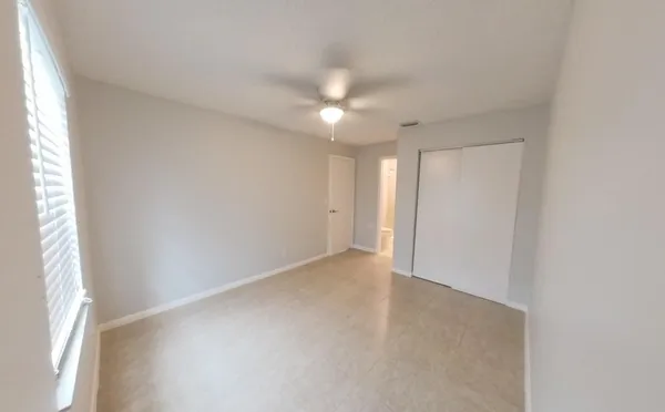 $2,895 | 141 Northeast 17th Court, Boynton Beach, FL 33435