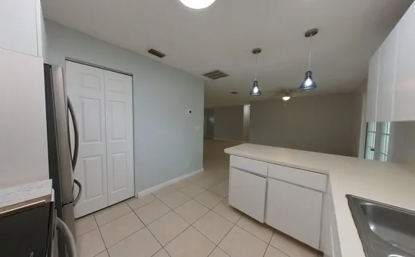 $2,895 | 141 Northeast 17th Court, Boynton Beach, FL 33435