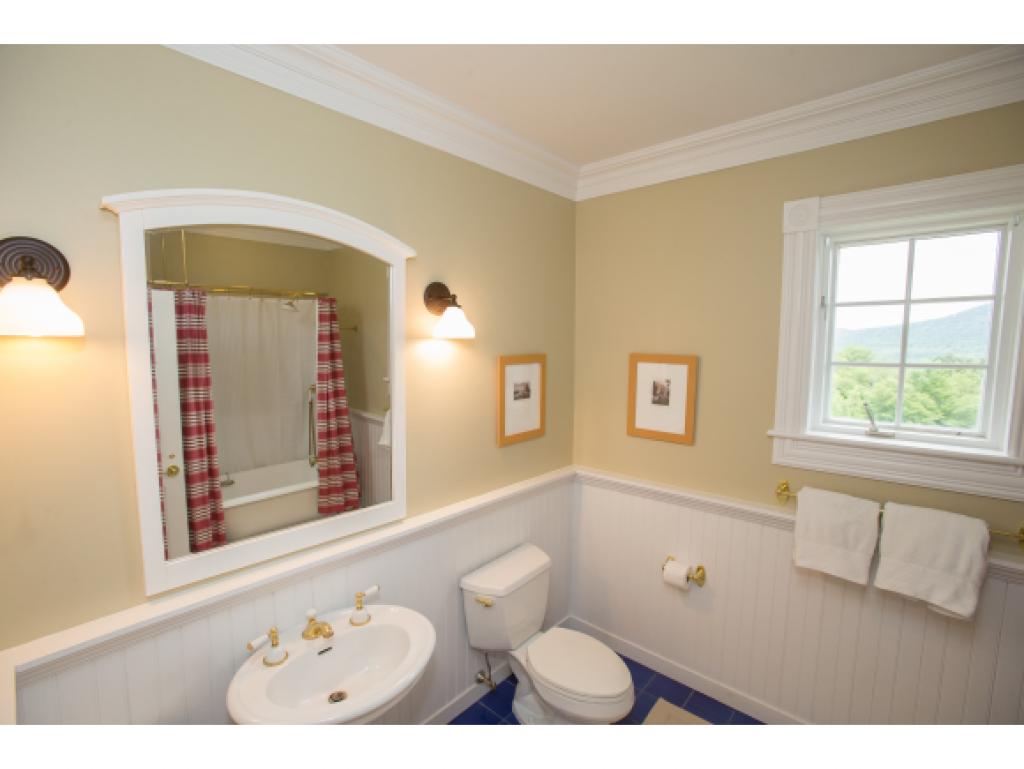 278 Thomas Pasture Road Stowe, VT 05672 - Photo 16 of 32 Gallery Image 16